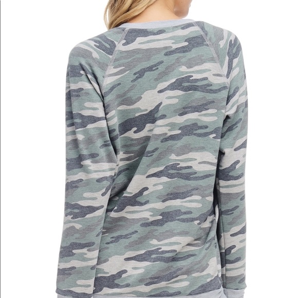 🔥LAST ONE 🔥Camouflage Top - Picture 2 of 2